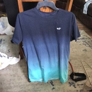 Hollister shirt size medium